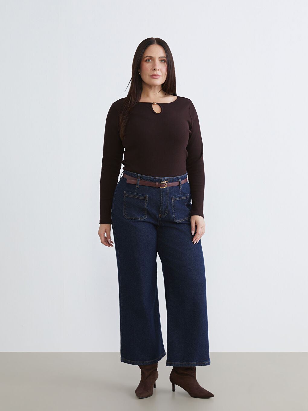 Mürdüm Bisiklet Yaka Kadın Tişört-5