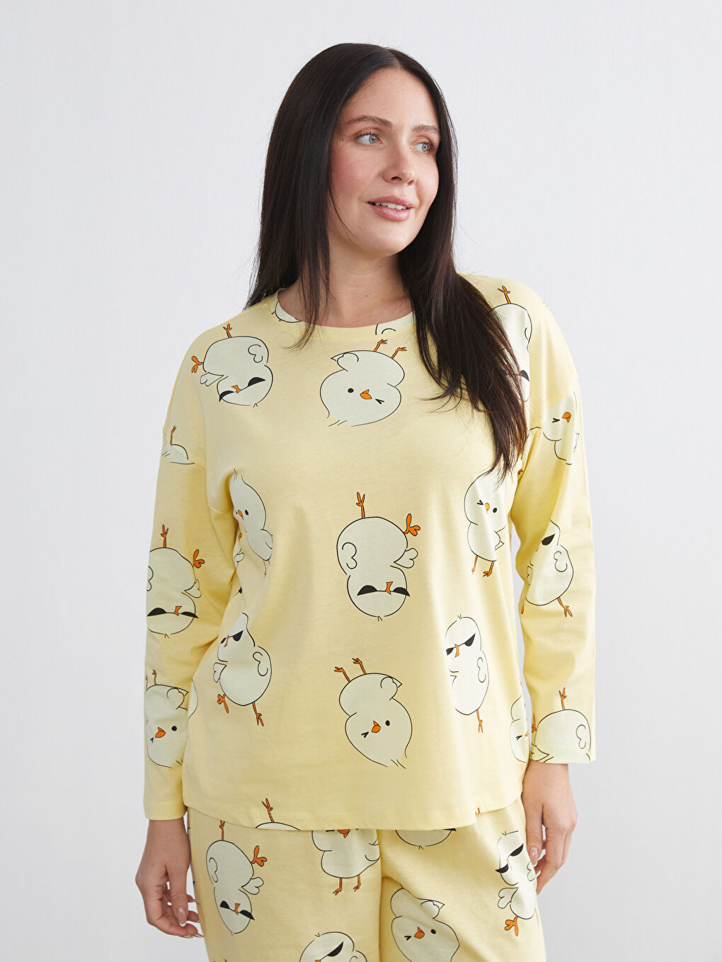 Sarı Büyük Beden Civciv Baskılı Kadın Pijama Takımı-1