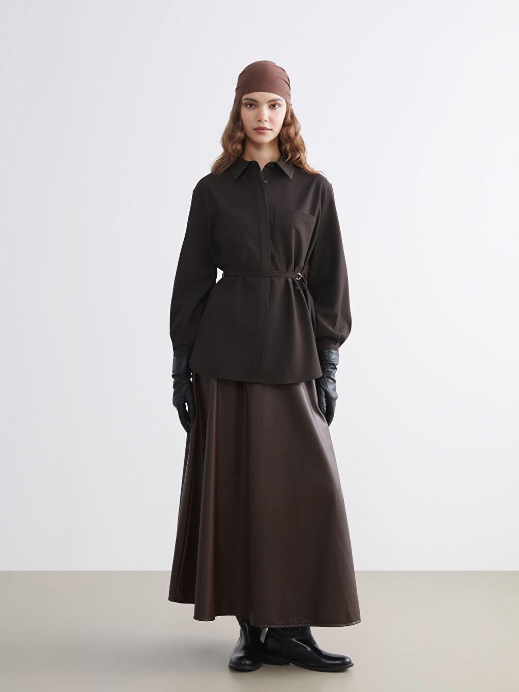 Kahverengi Beli Lastikli Deri Görünümlü Kloş Etek