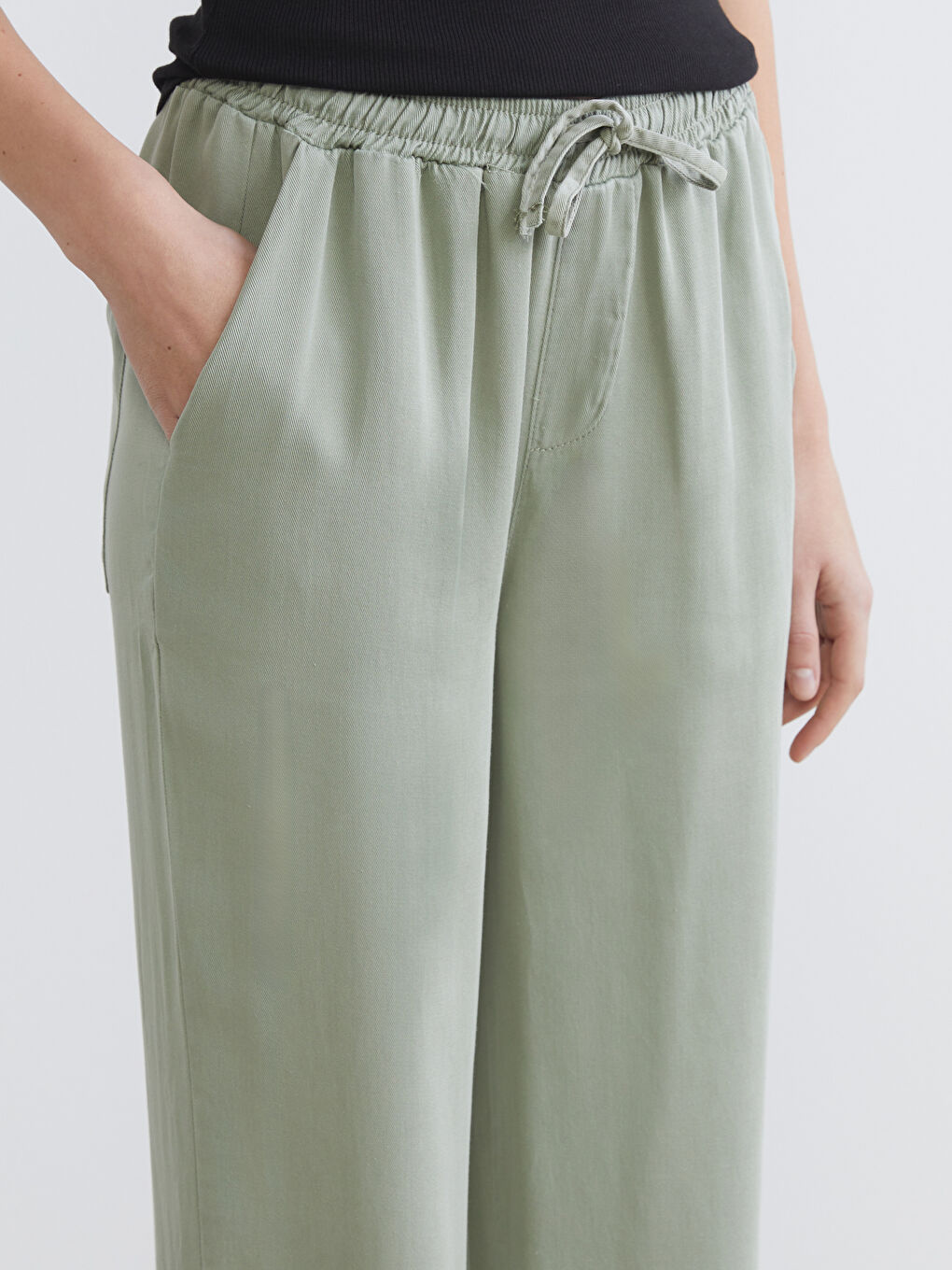 Haki Beli Lastikli Geniş Paça Kadın Pantolon-2