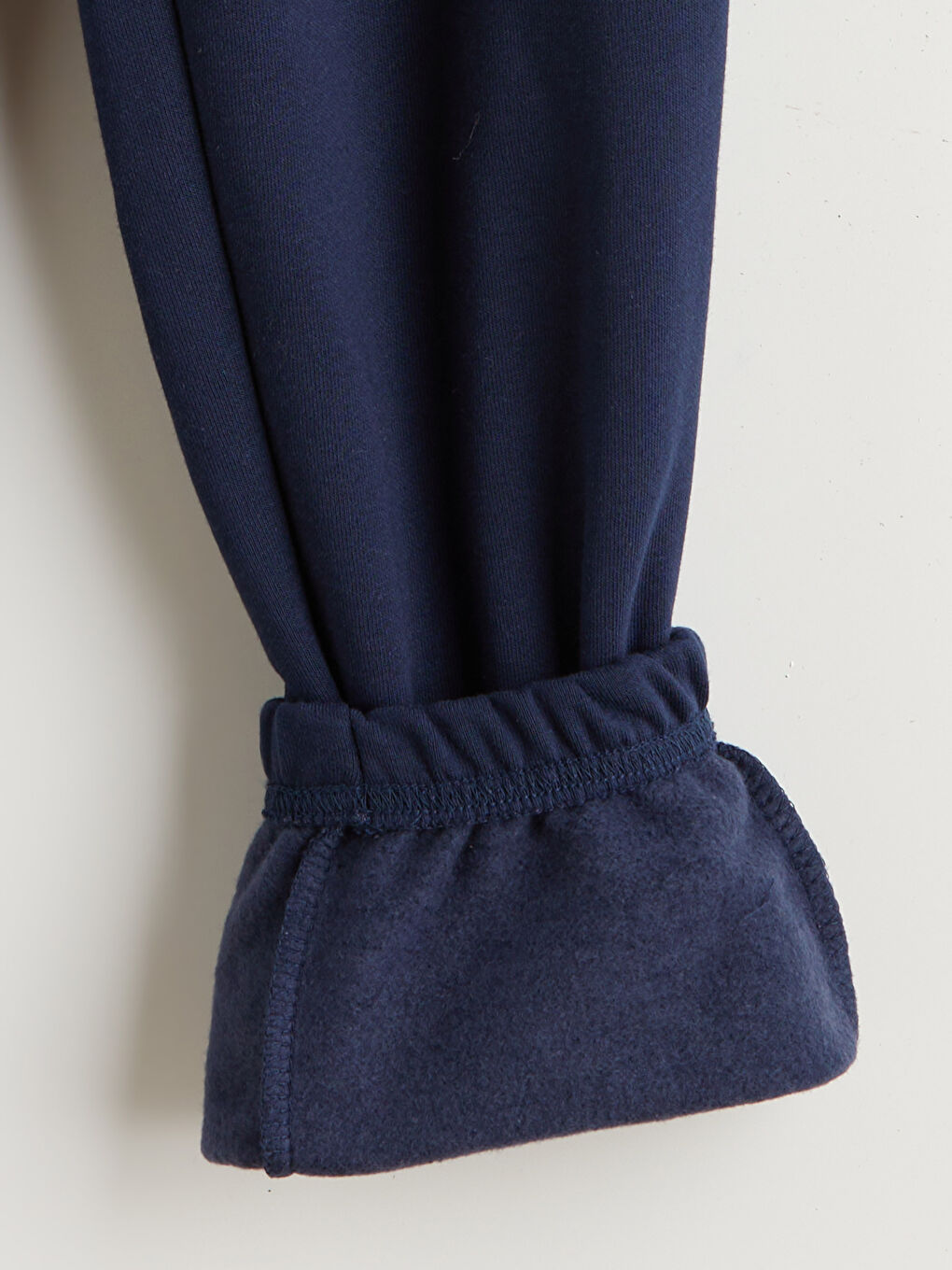 سويتشيرت بقبّ أولاد وسروال رياضي-6