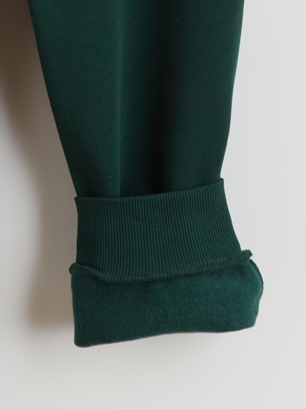 سويتشيرت بكول مدور و سروال رياضي أولاد-7