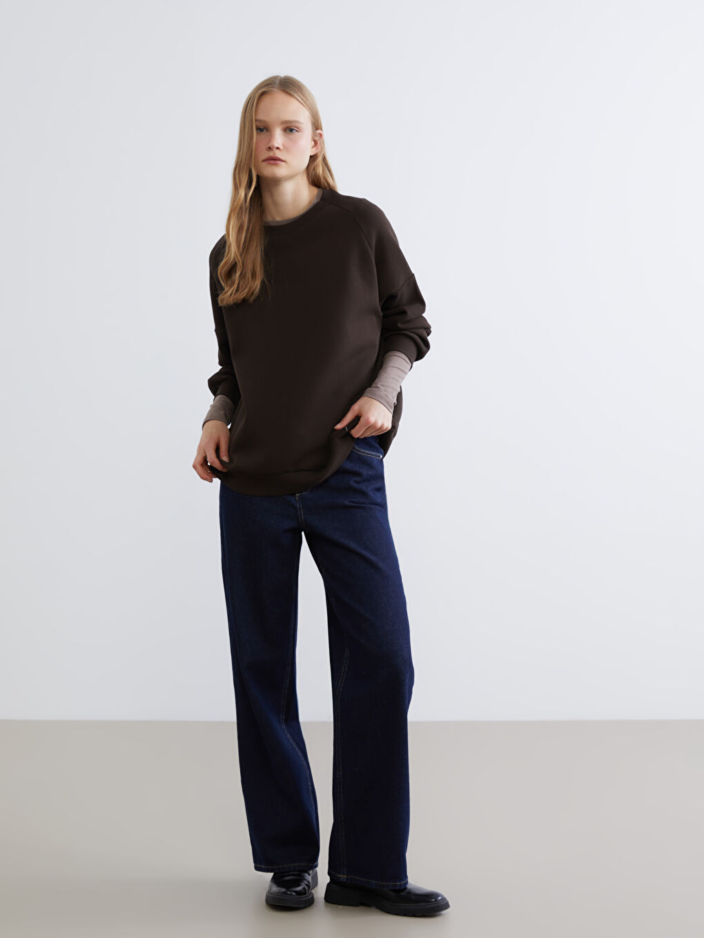 Kahverengi Bisiklet Yaka Kadın Kalın Sweatshirt-1