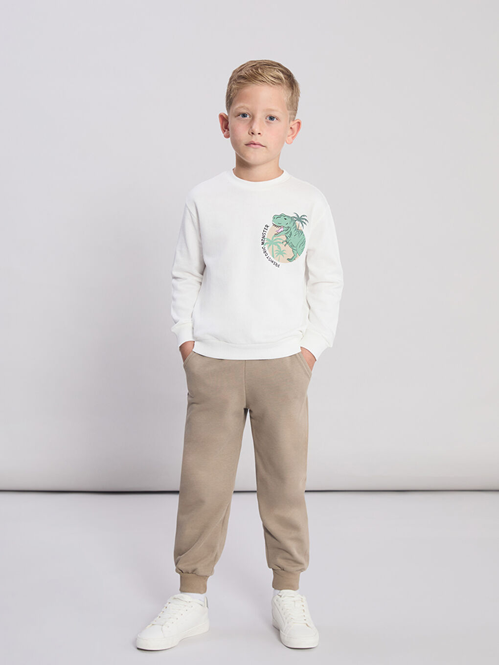 Bej Dinozor Baskılı Erkek Çocuk Sweatshirt ve Eşofman Alt-1