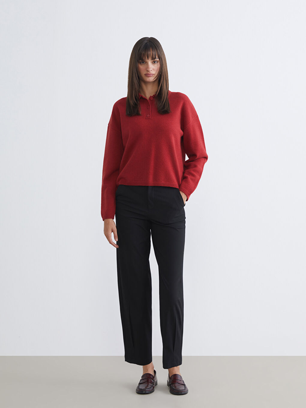 Свитер из трикотажа с воротником поло для женщин-1