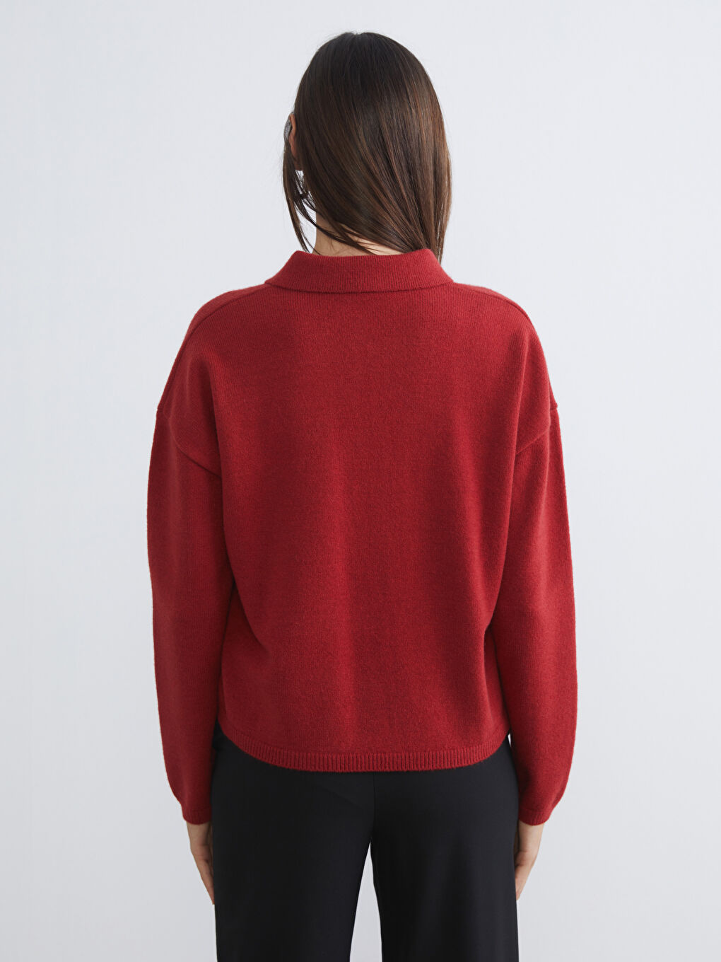 Свитер из трикотажа с воротником поло для женщин-3