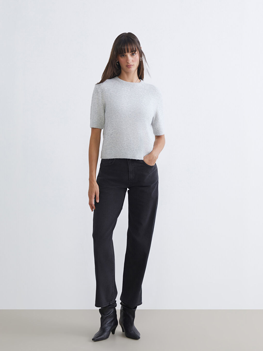 Crew Neck Women's Knitwear Sweater-1