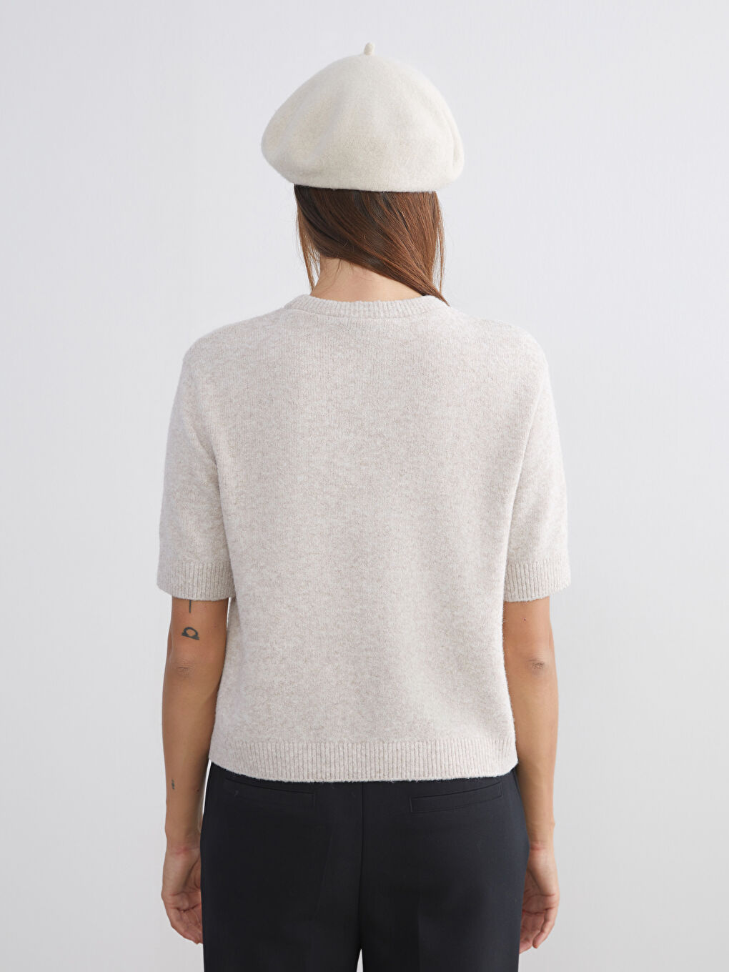 Crew Neck Women's Knitwear Sweater-3