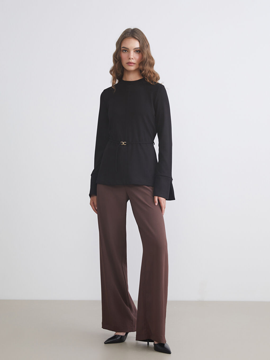 Siyah Dik Yaka Kadın Sweatshirt Tunik-1