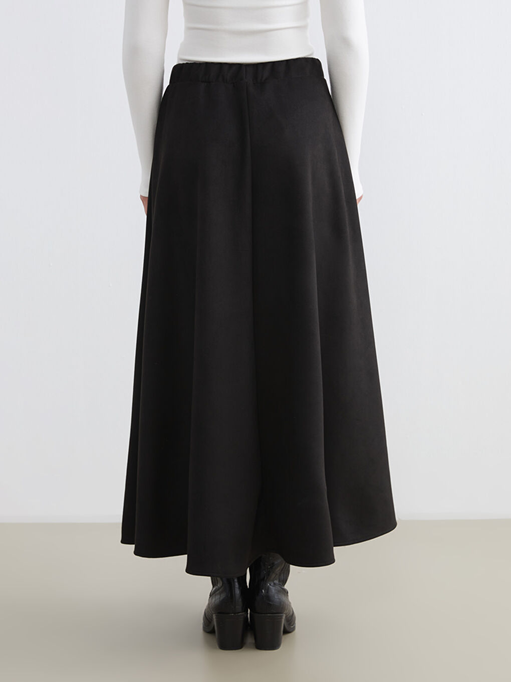 Siyah Beli Lastikli Kloş Etek-3