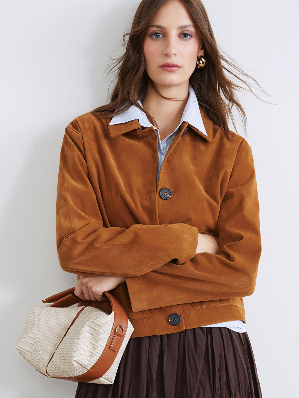 Bej Gömlek Yaka Kadın Süet Görünümlü Ceket