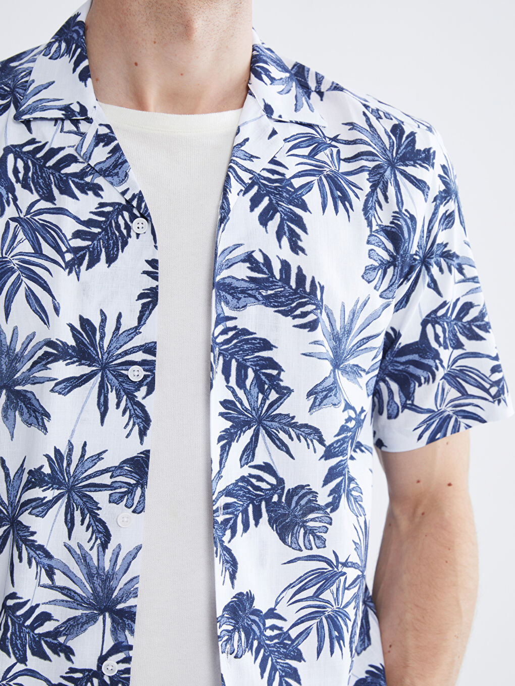 Ekru Regular Fit Resort Yaka Kısa Kollu Desenli Poplin Erkek Gömlek-2