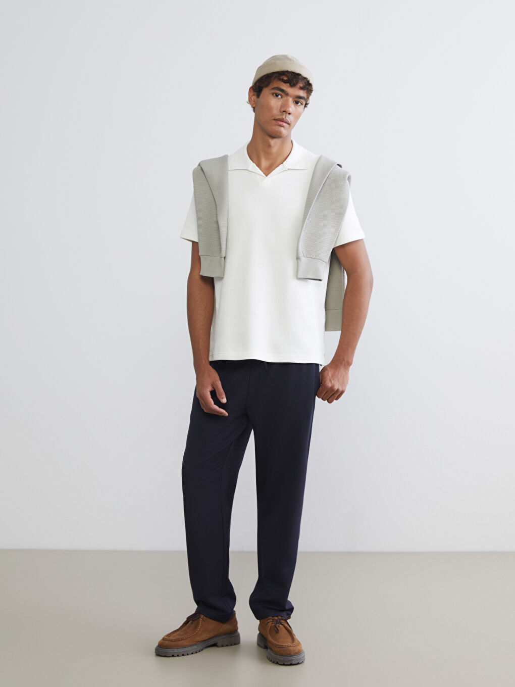 სტანდარტული ჭრა ტვილის მამაკაცის შარვალი