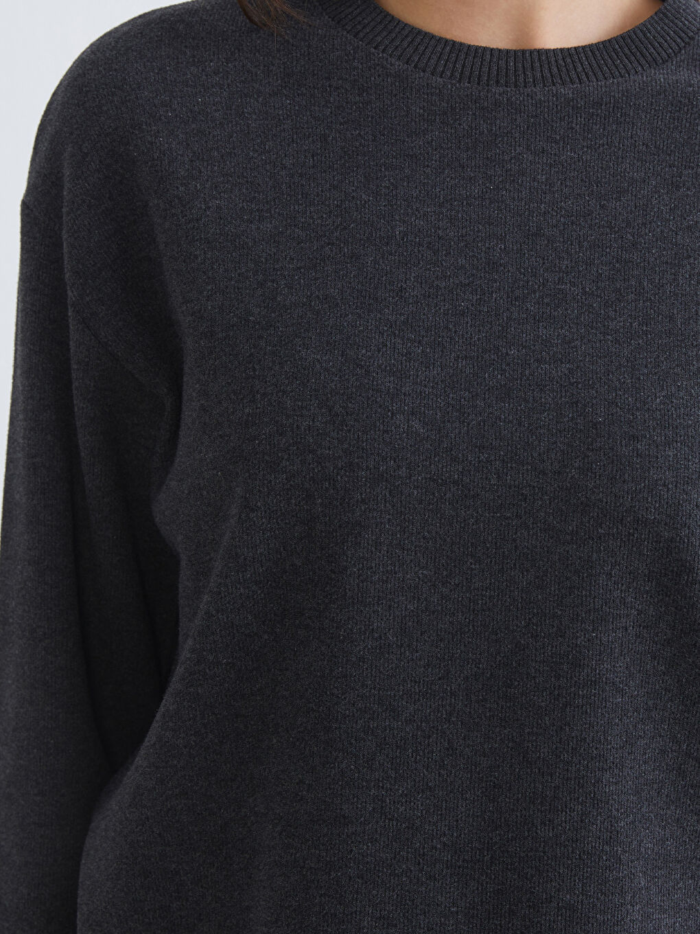 Dukserica sa okruglim izrezom za žene-2