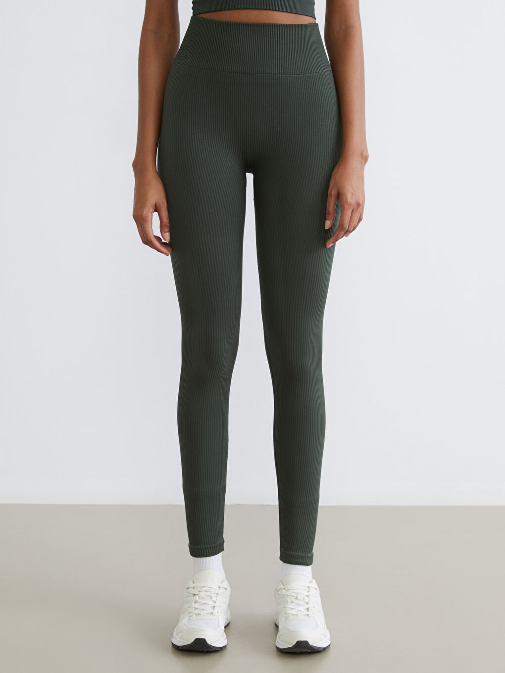 بنطال رياضي ضيق-1