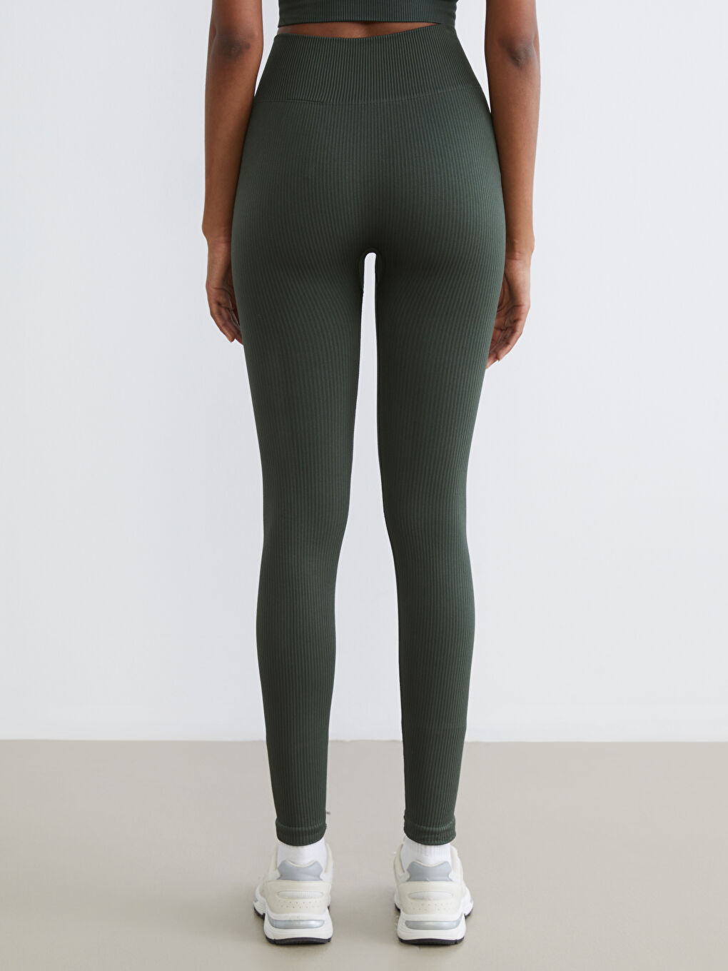 بنطال رياضي ضيق-3