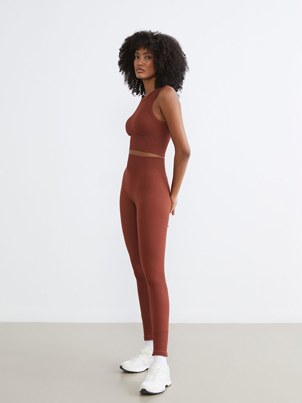 Woman ORANGE Sports Leggings