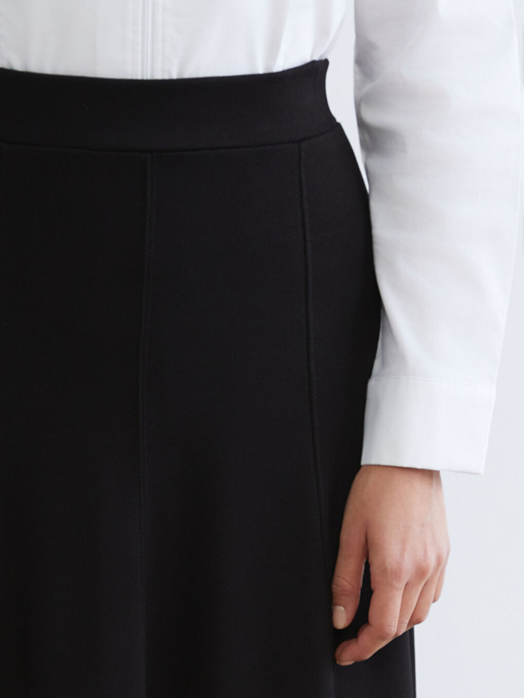 Siyah Beli Lastikli Kloş Etek-2