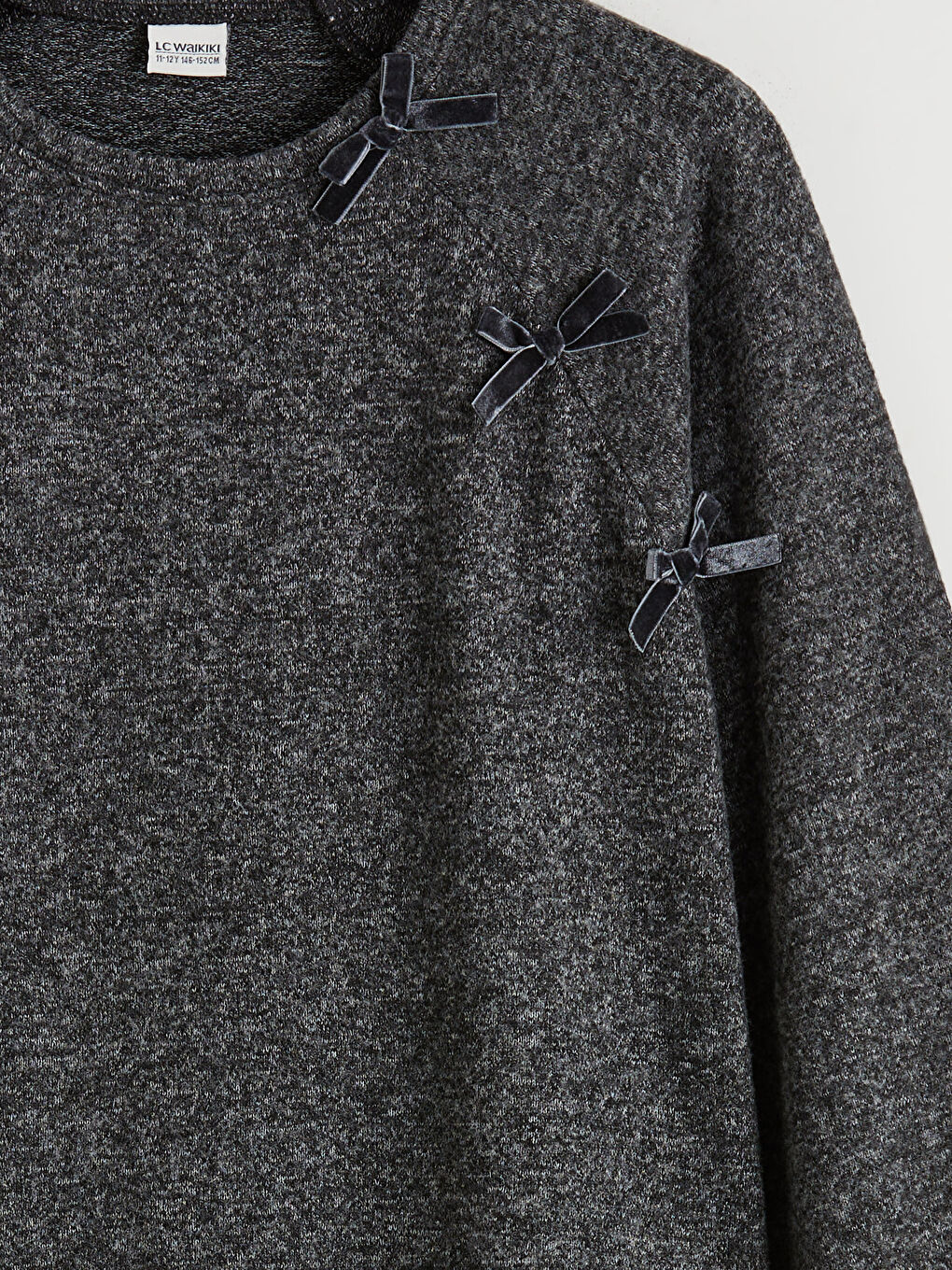 Gri Bisiklet Yaka Fiyonk Detaylı Kız Çocuk Tişört-2