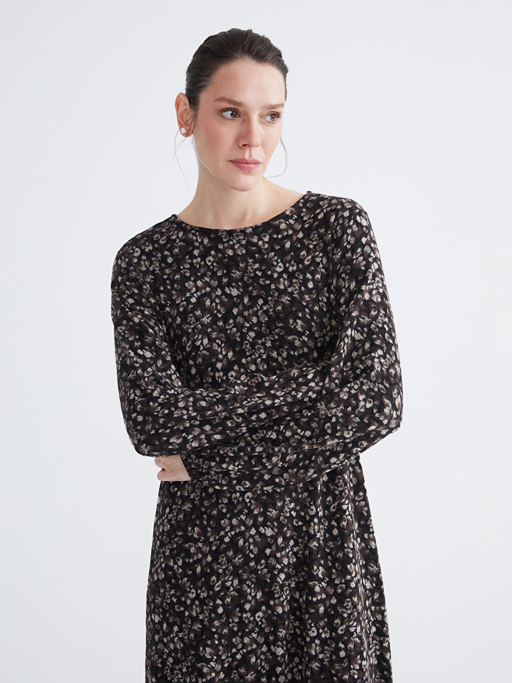 Crew Neck Patterned Dress-1