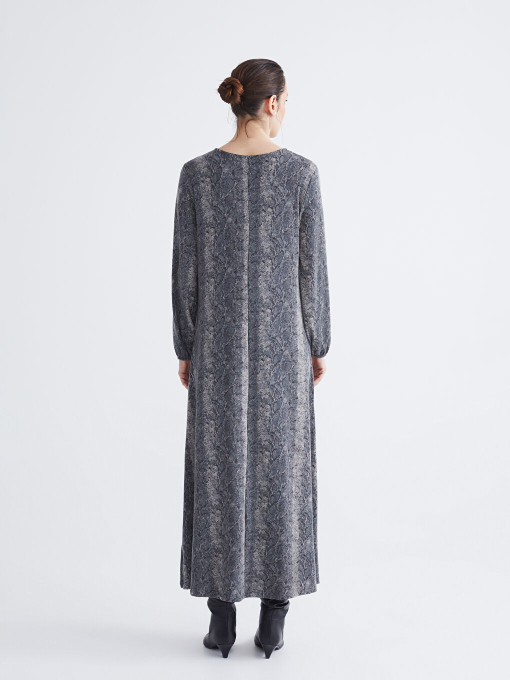Crew Neck Patterned Dress-3