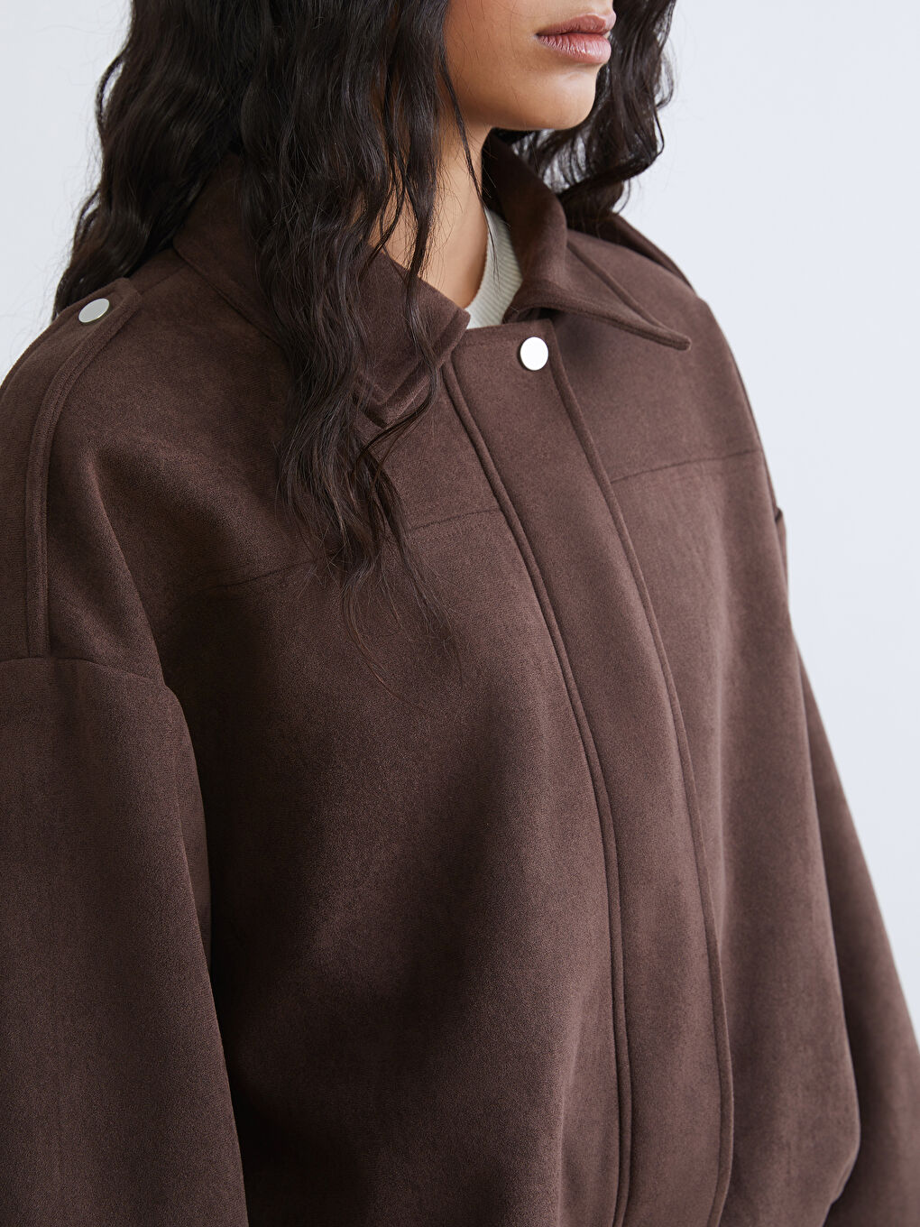 Kahverengi Gömlek Yaka Kadın Süet Görünümlü Ceket-2