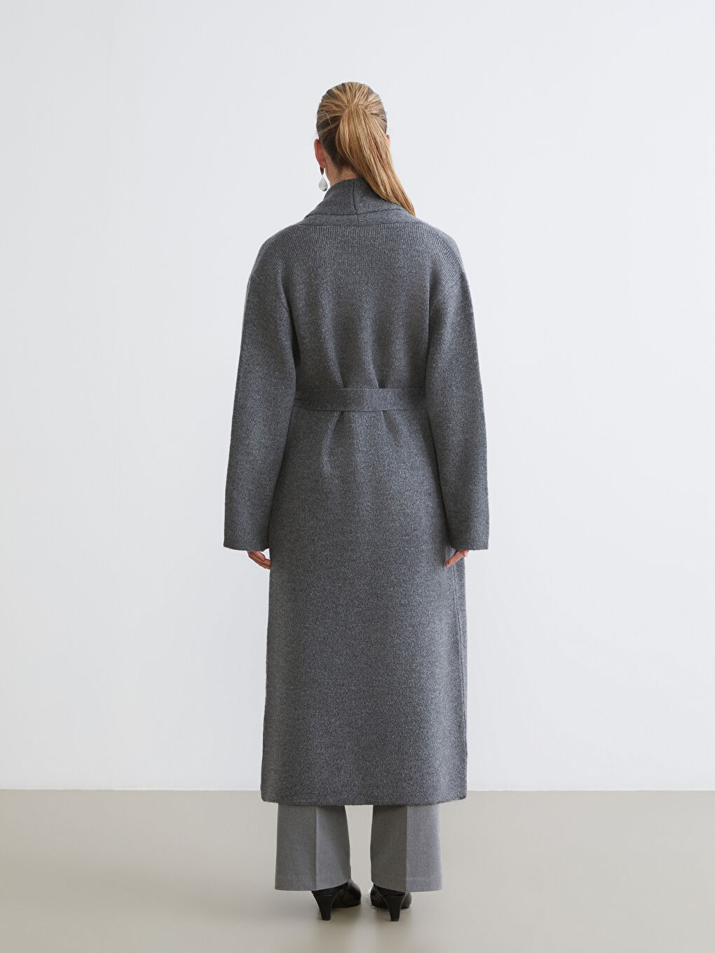 Shawl Collar Waist Belted Women's Knitwear Cardigan-3