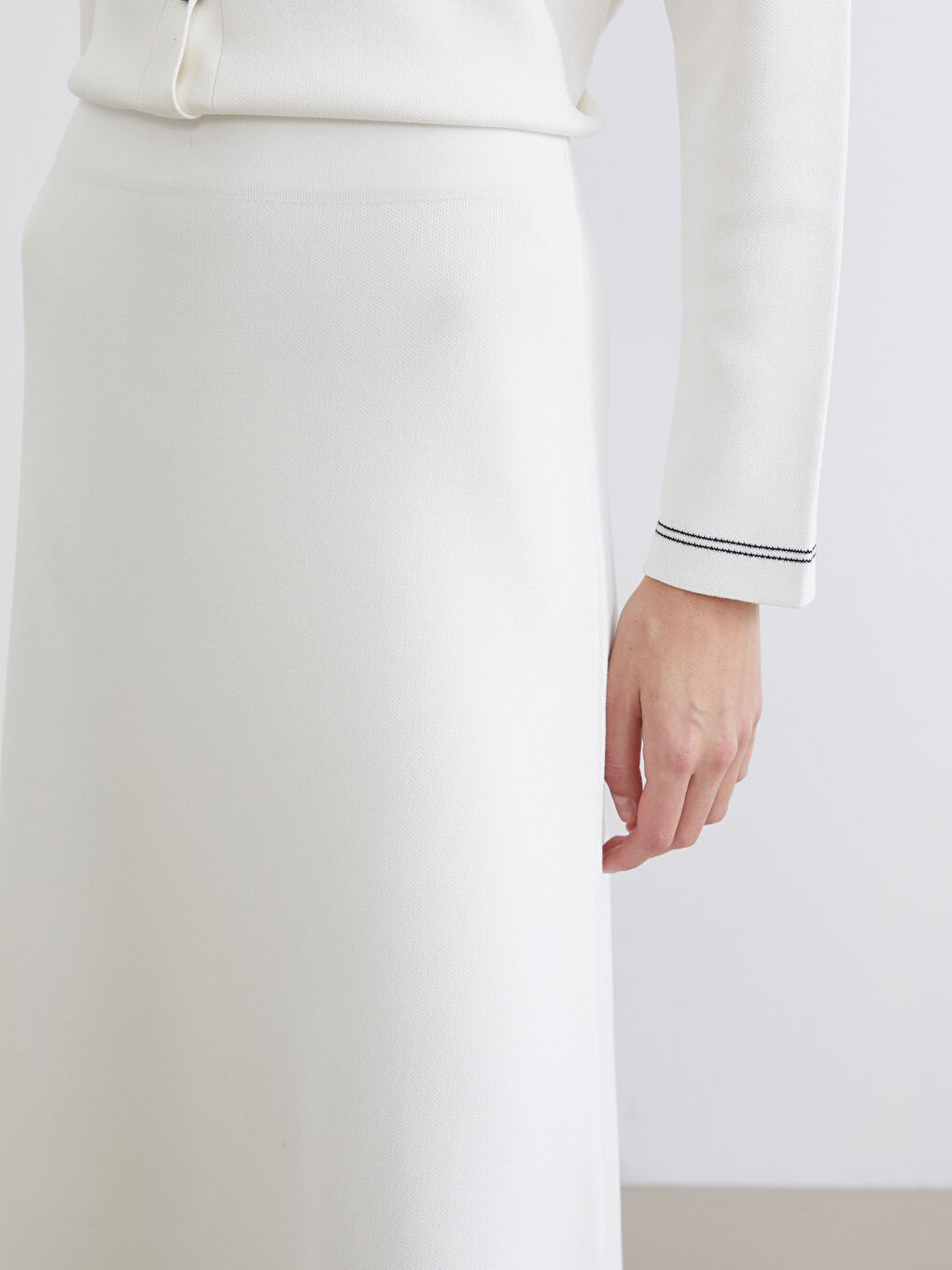 Ekru Beli Lastikli A Kesim Triko Etek-2