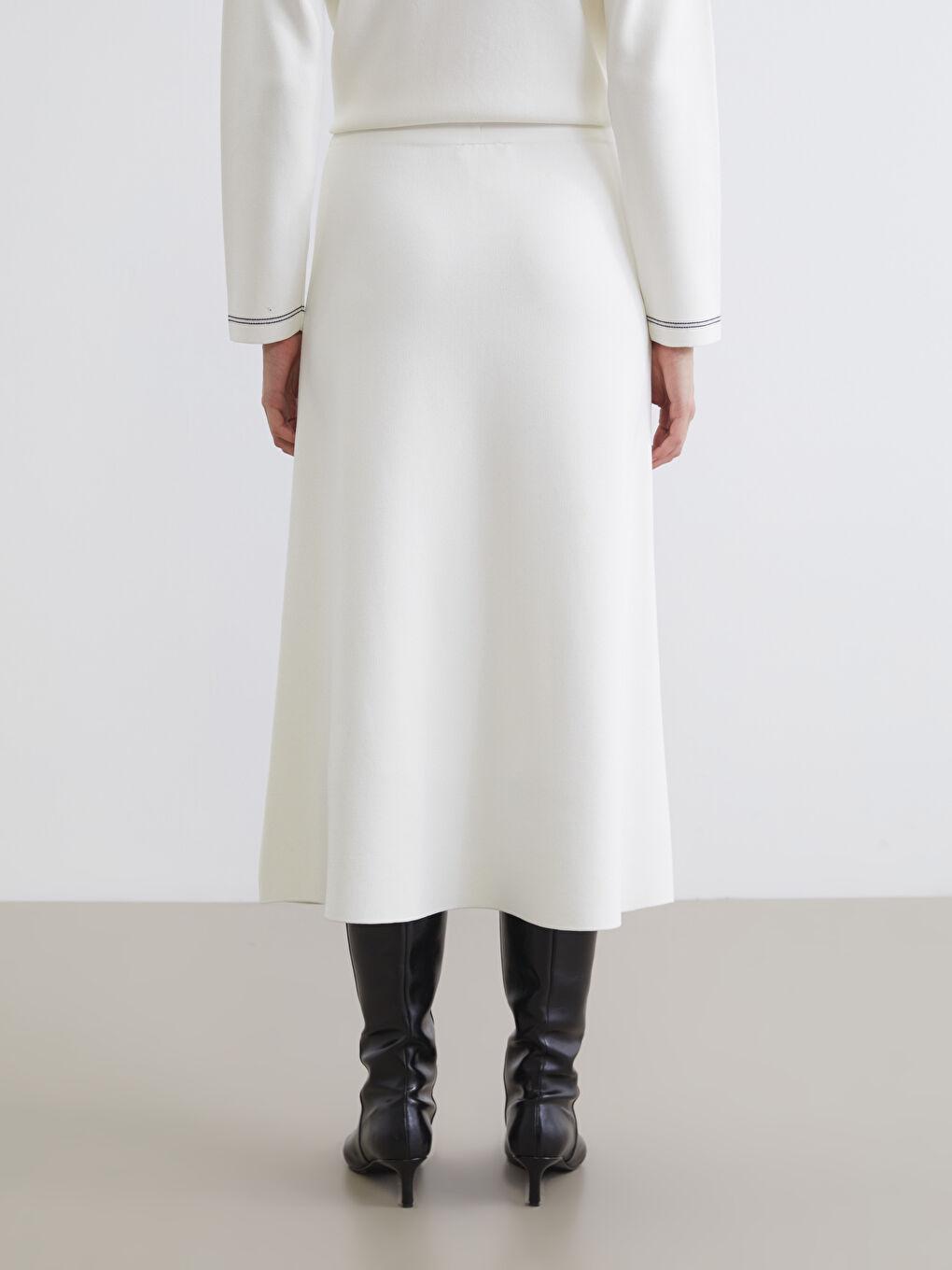 Ekru Beli Lastikli A Kesim Triko Etek-3