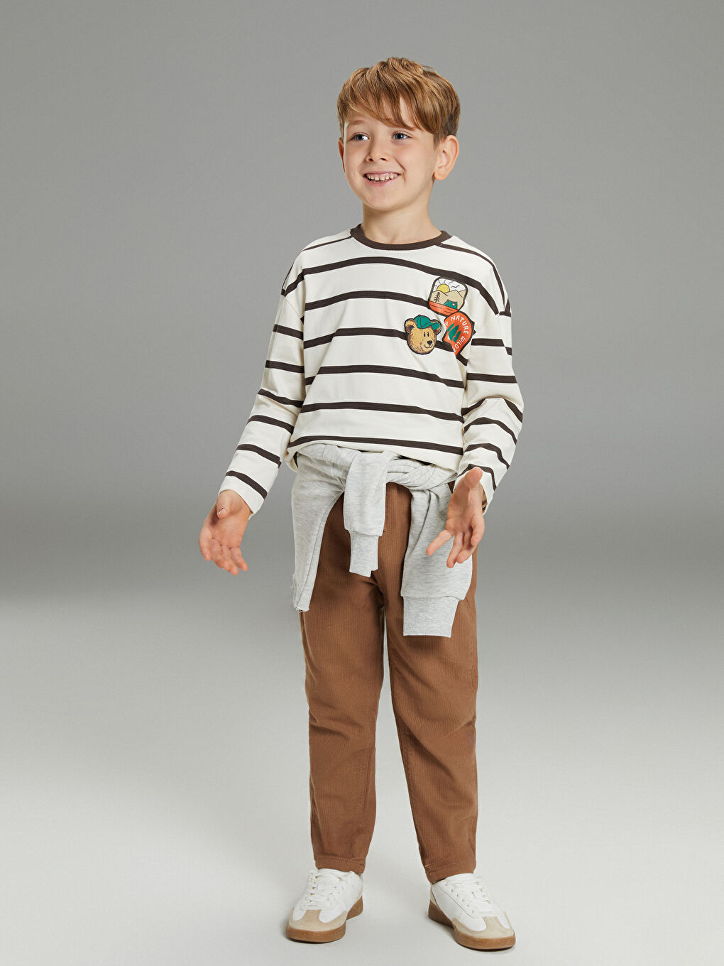 Crew Neck Printed Long Sleeve Boys' T-Shirt-1