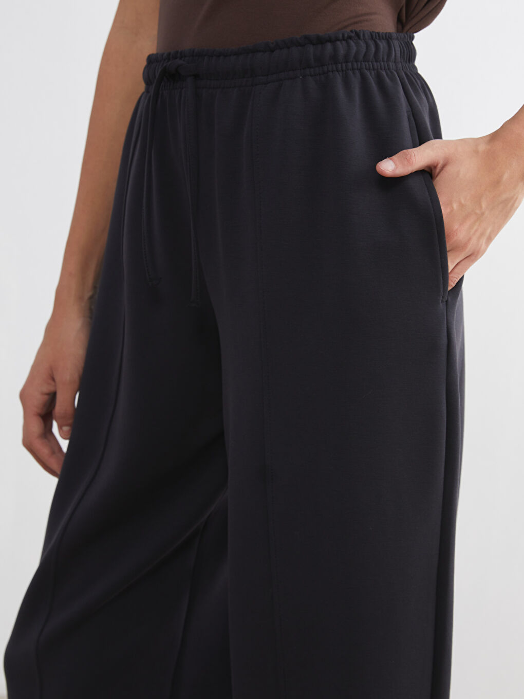 Siyah Beli Lastikli Kadın Eşofman Altı-2