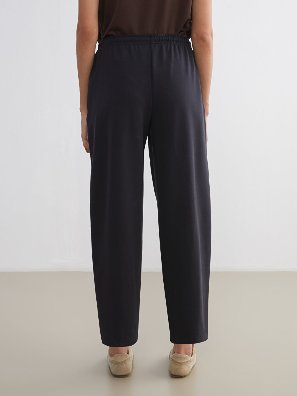 Siyah Beli Lastikli Kadın Eşofman Altı-3