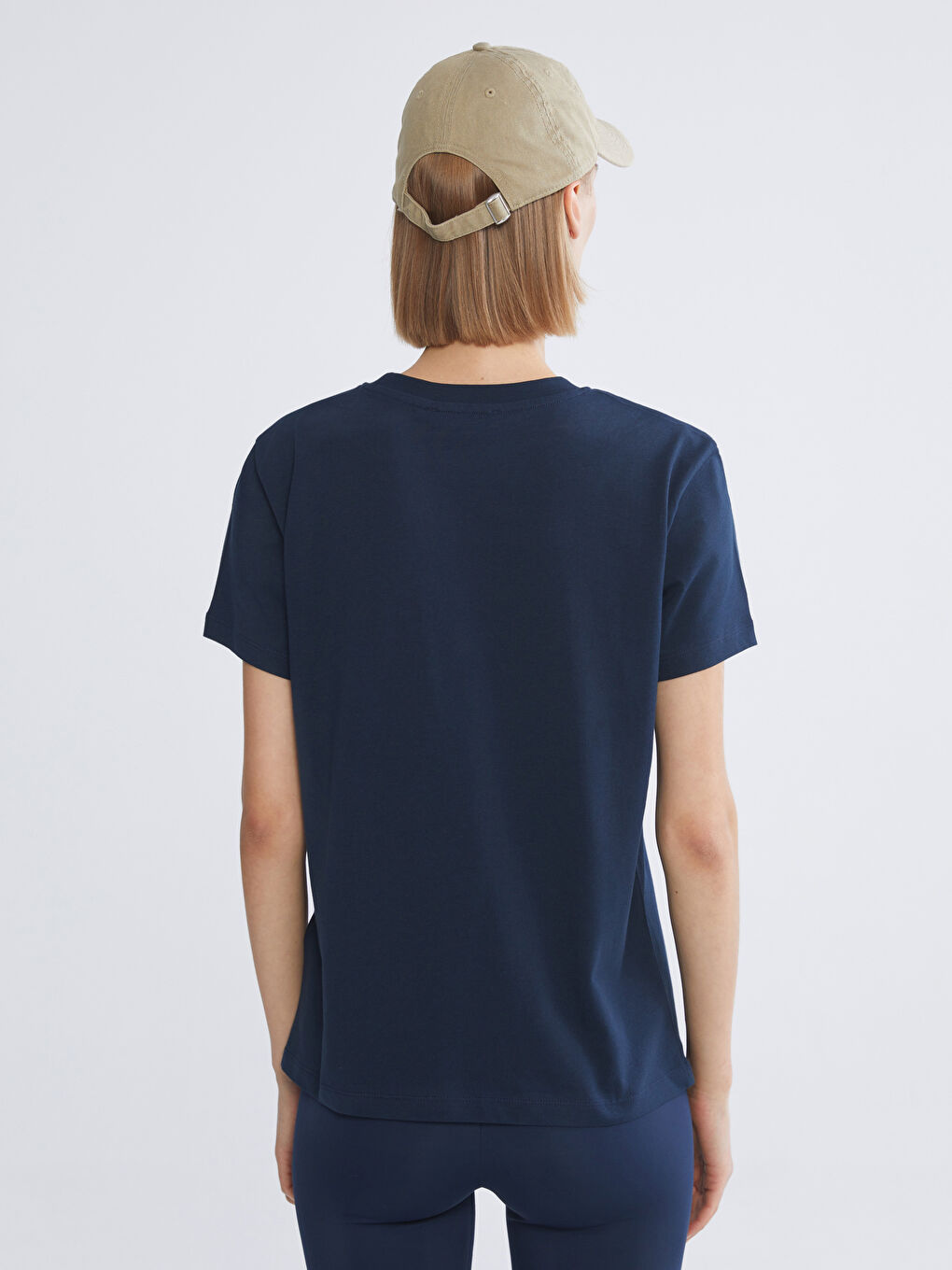 Lacivert Bisiklet Yaka California Baskılı Kadın Tişört-3