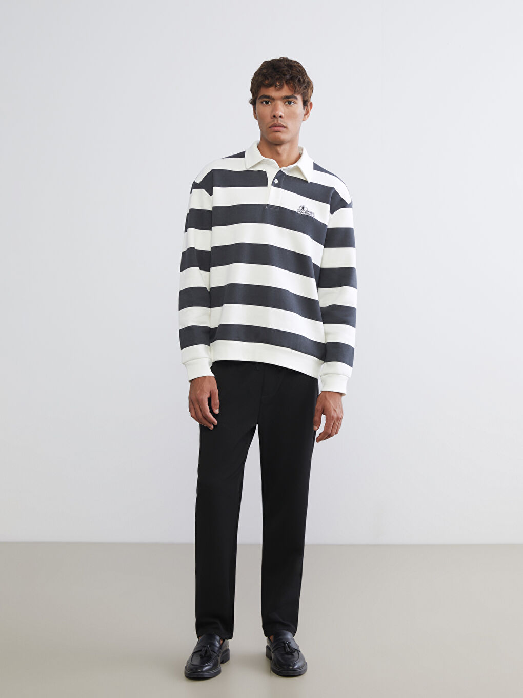 Gri Polo Yaka Çizgili Erkek Kalın Sweatshirt-1