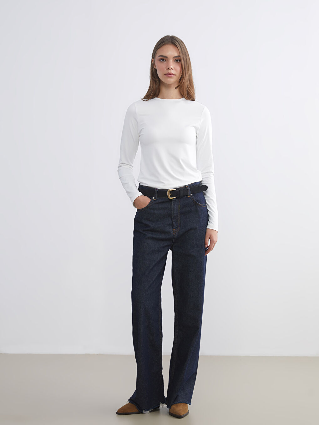 Ekru Bisiklet Yaka Kadın Body-1