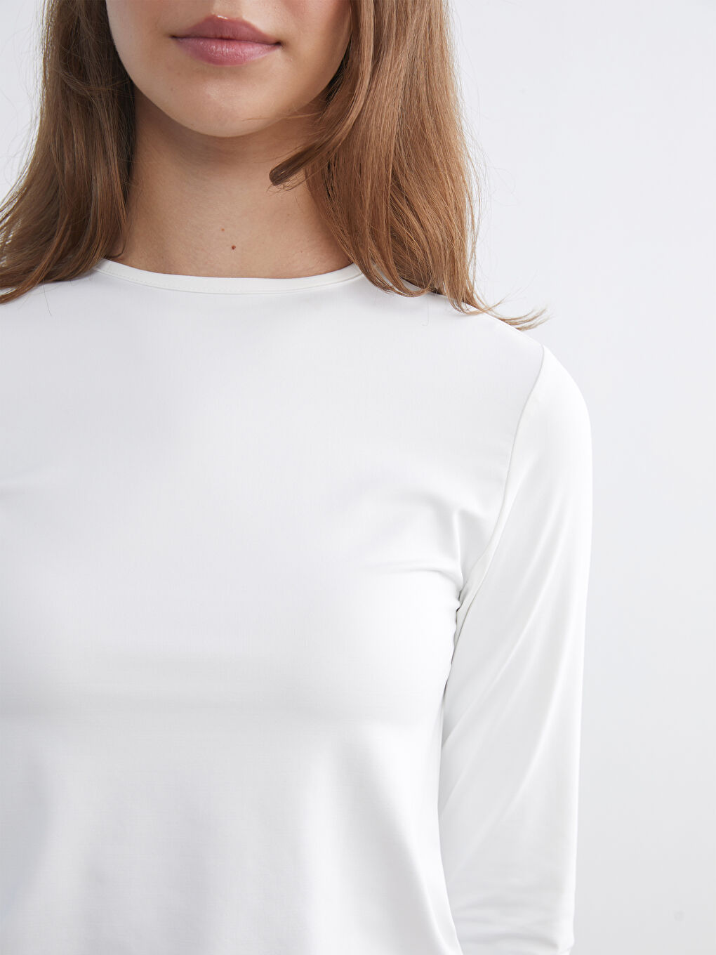 Ekru Bisiklet Yaka Kadın Body-2