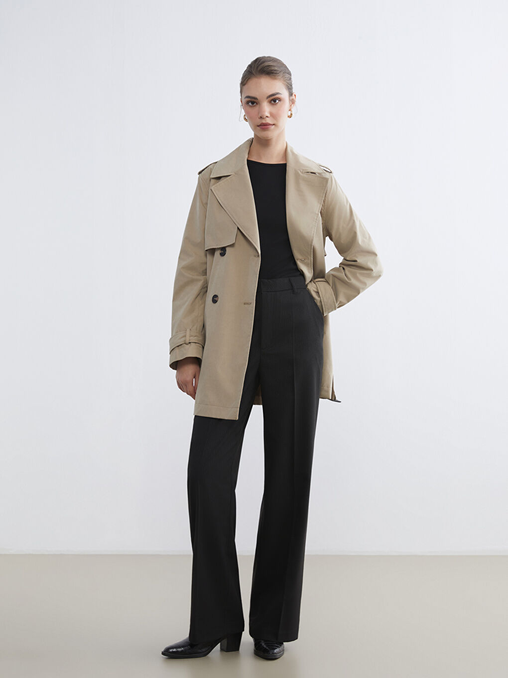 Siyah Standart Fit Çizgili Kadın Pantolon