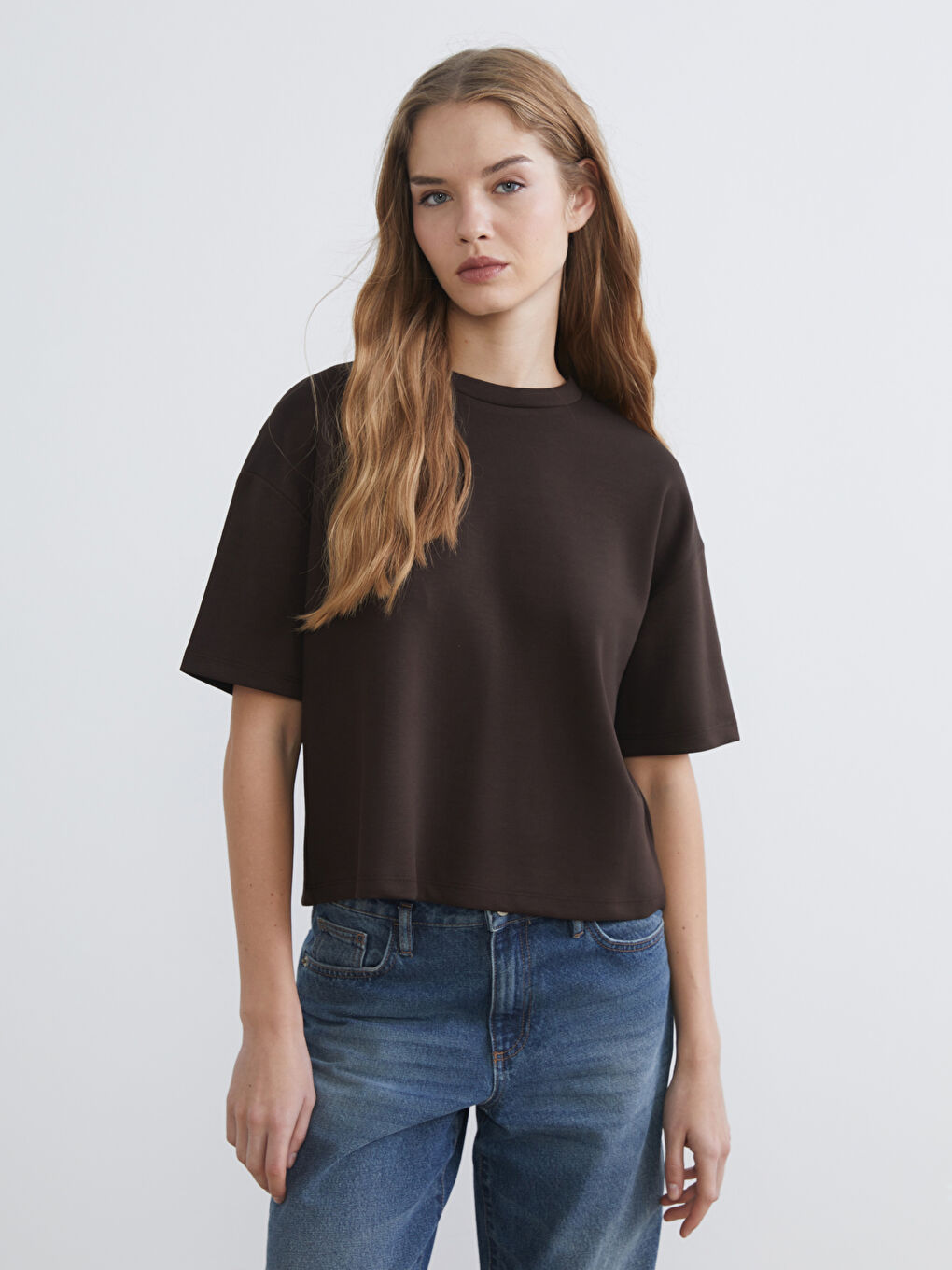 Kahverengi Bisiklet Yaka Oversize Kadın Tişört