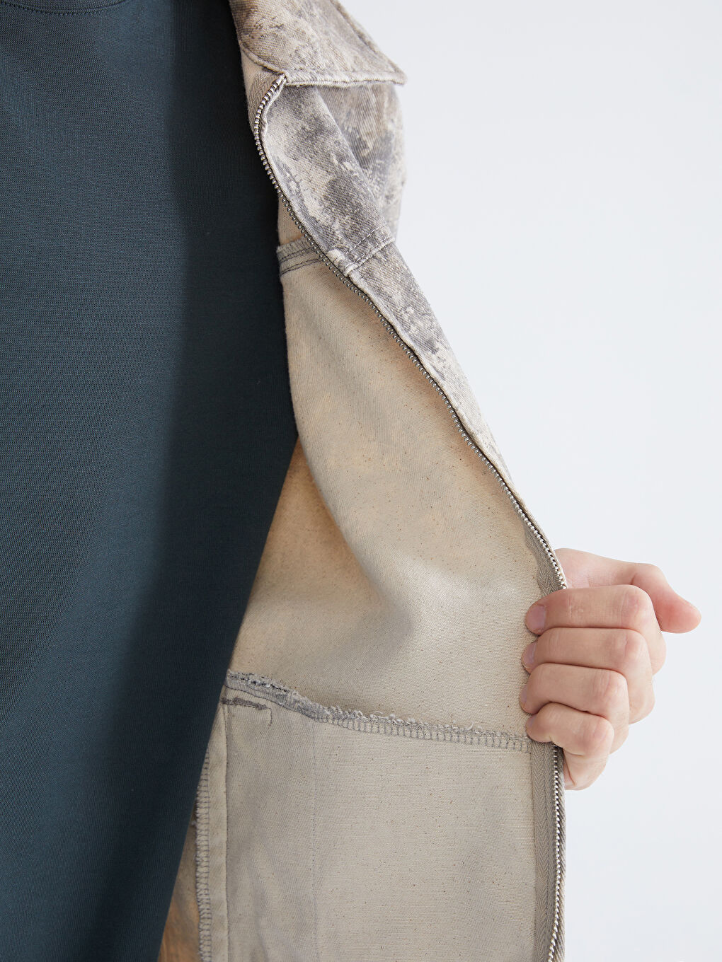 Gri Rahat Kalıp Uzun Kollu Gabardin Erkek Gömlek Ceket-3