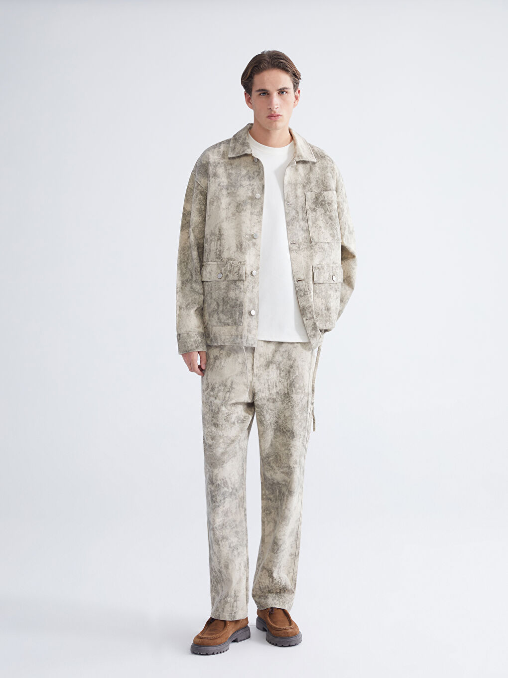 Gri Rahat Kalıp Uzun Kollu Gabardin Erkek Gömlek Ceket-1