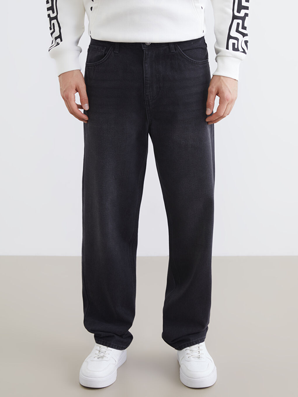 جينز واسع للرجال-1