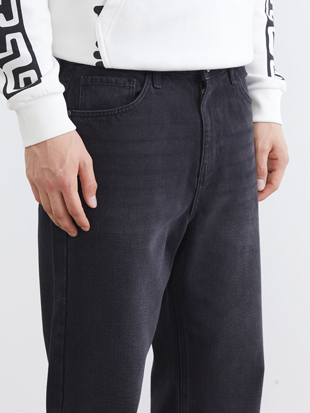 جينز واسع للرجال-2