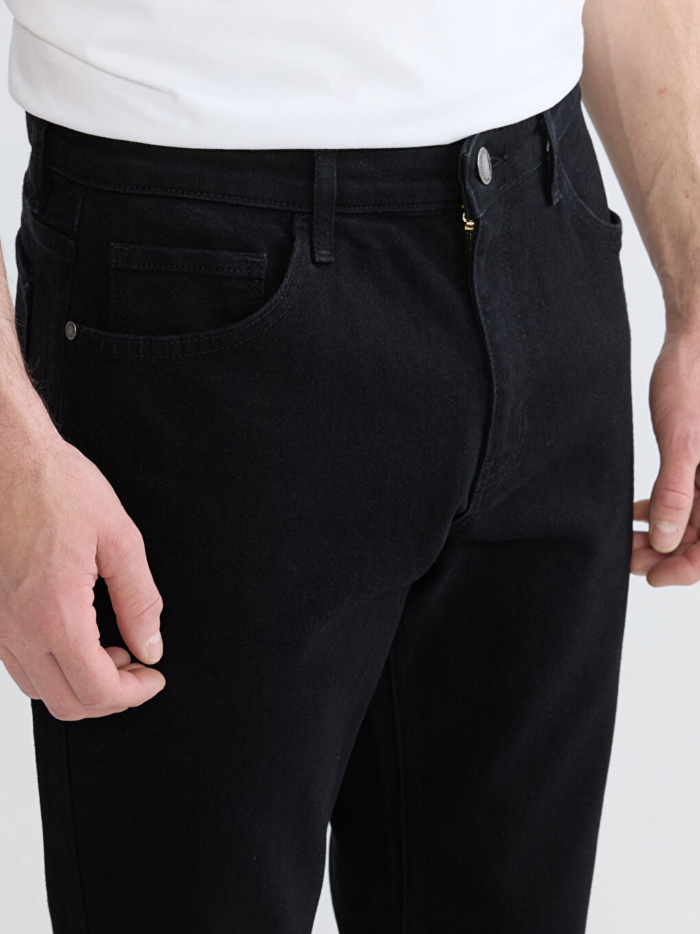 779 جينز بقصة عادية للرجال-2