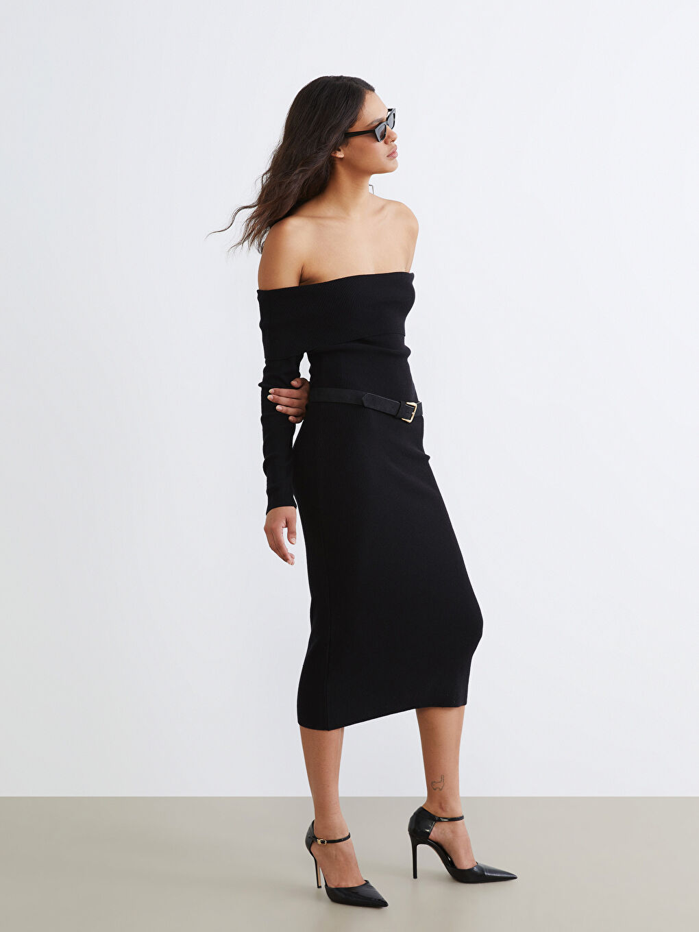 Boat Neck Knit Dress