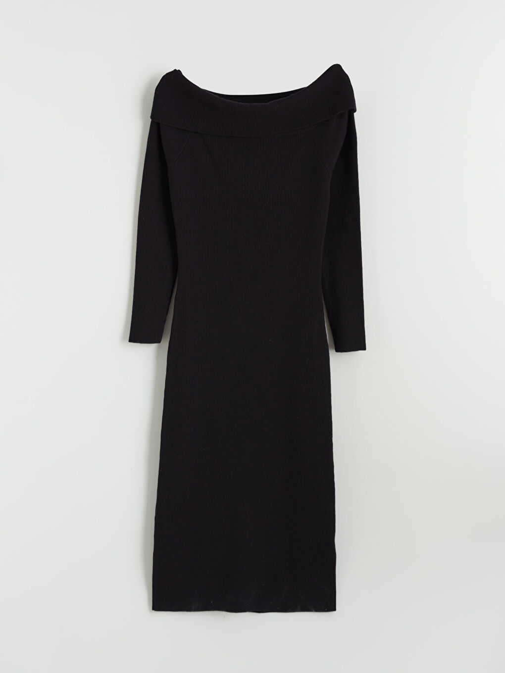 Boat Neck Knit Dress-4