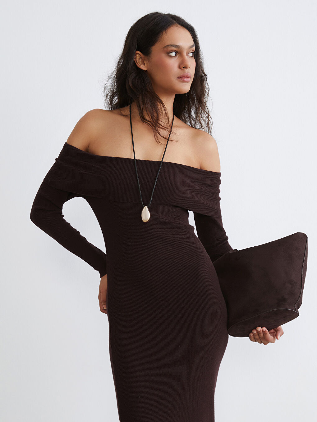 Kahverengi Kayık Yaka Triko Elbise-1