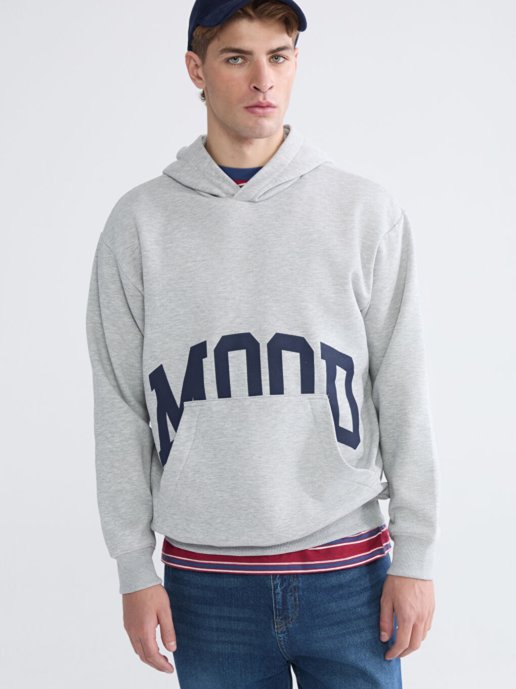 Beyaz Uzun Kollu Baskılı Erkek Kalın Hoodie