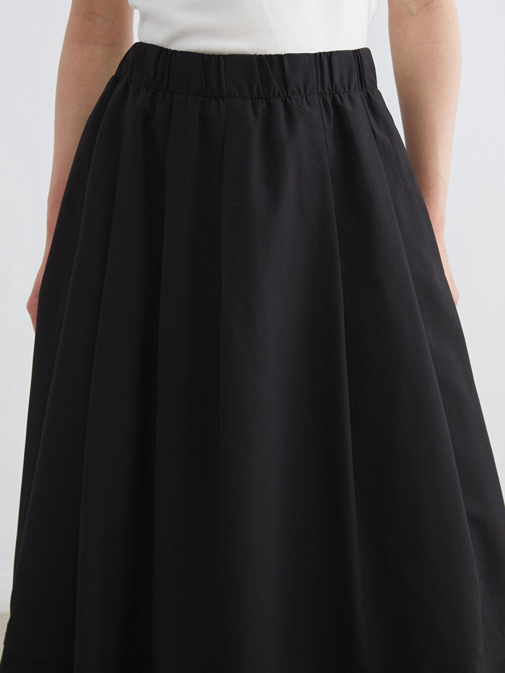 Siyah Beli Lastikli Poplin Kloş Etek-2