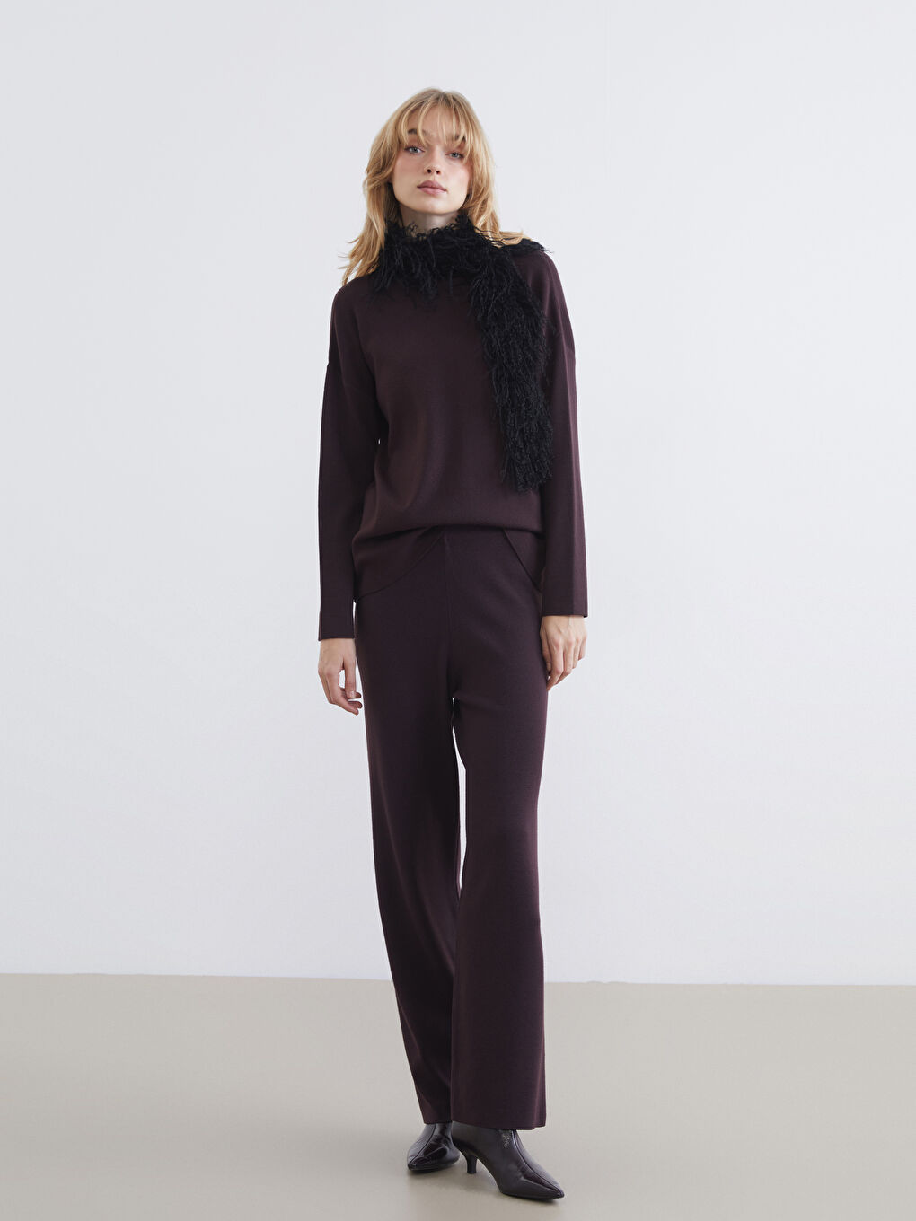 Half Turtleneck Women's Knitwear Sweater-1