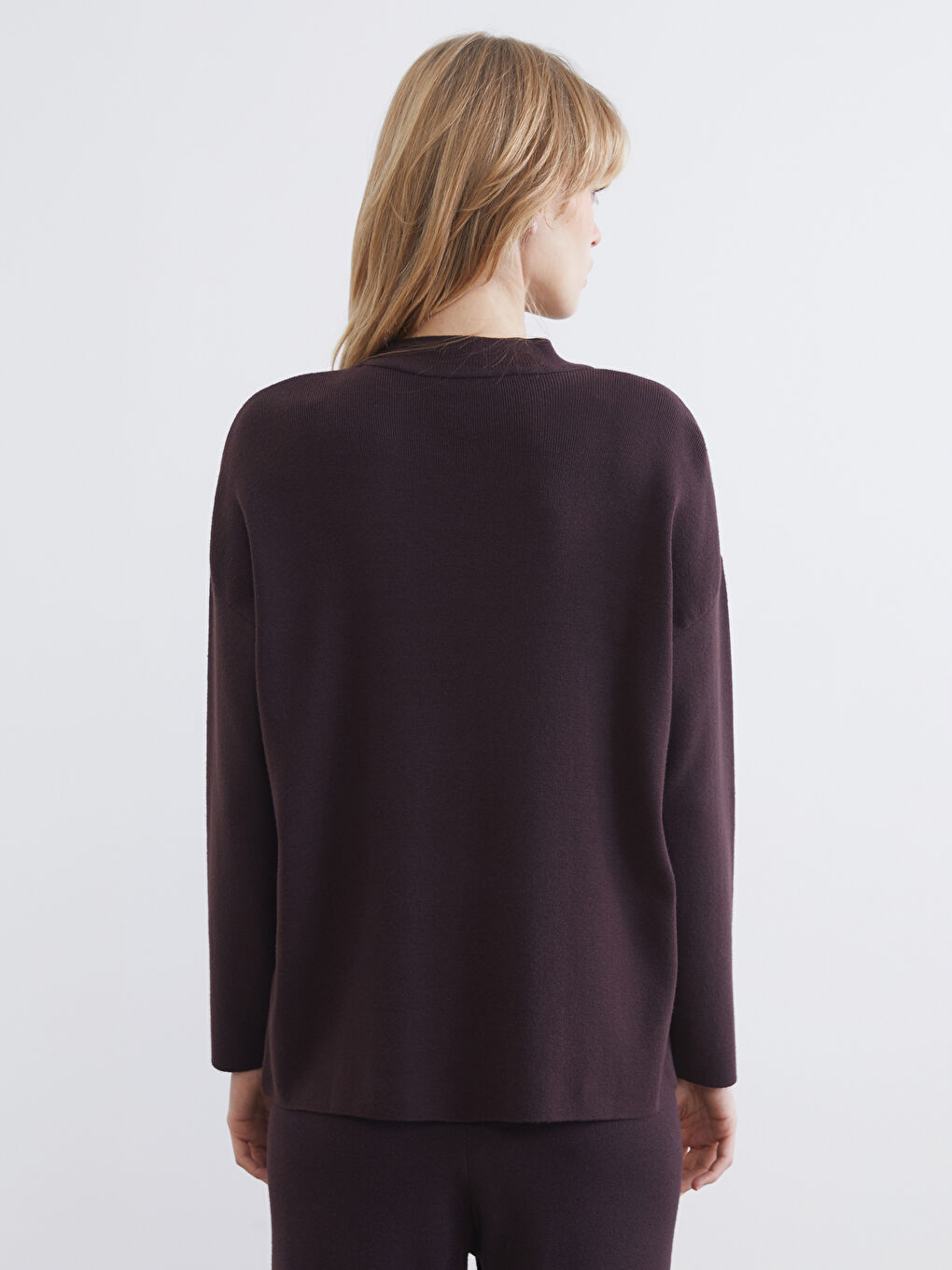 Half Turtleneck Women's Knitwear Sweater-3